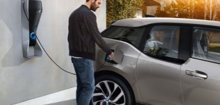 BMW, Daimler, Porsche, Audi e Ford criam rede europeia para abastecer veículos eléctricos
