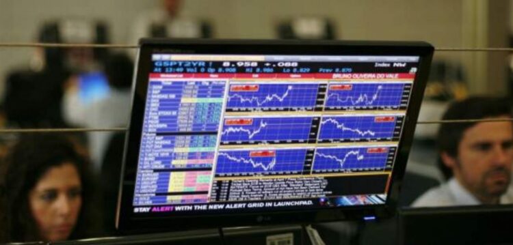 Juros da dívida de Portugal a descer a 2 anos e a subir a 5 e 10 anos