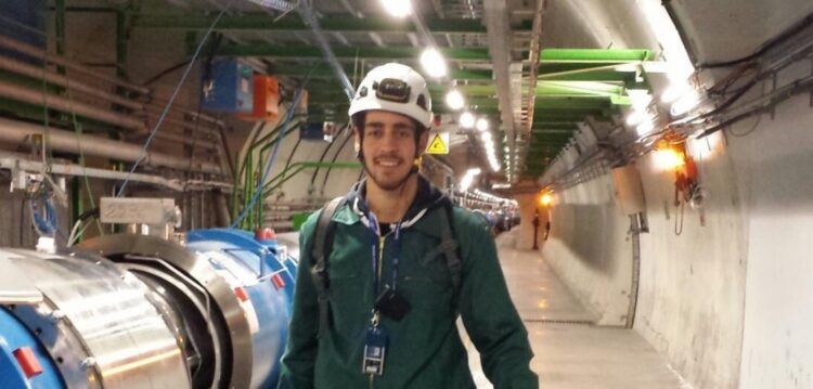 Marco Roda trabalha no maior laboratório de partículas do mundo