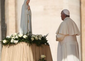 Petição contesta ida de Papa a Fátima em 2017