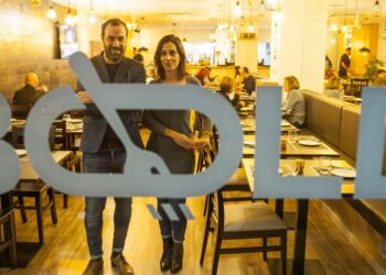 Um dia ainda temos de abrir um restaurante. E abriram mesmo