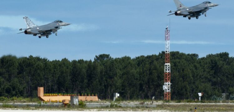 Nova petição solicita que B.A.5 seja aberta à aviação civil