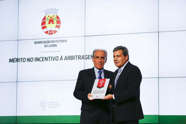 Prémio Excelência da FPF entregue à Associação de Futebol de Leiria