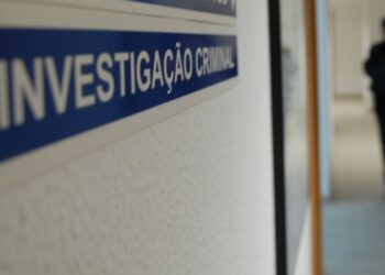 Punho Cerrado detém 17 pessoas e apreende mais de de 20 mil euros