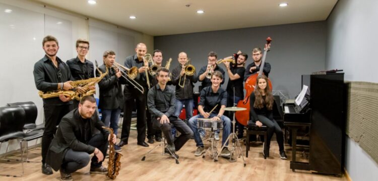 SAMP celebra aniversário com jazz, carrilhão e um livro histórico