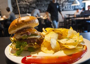 Seis novos restaurantes num mês temperam a cozinha do mundo em Leiria
