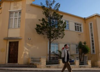 Edifício amarelo: de central eléctrica a museu da indústria?