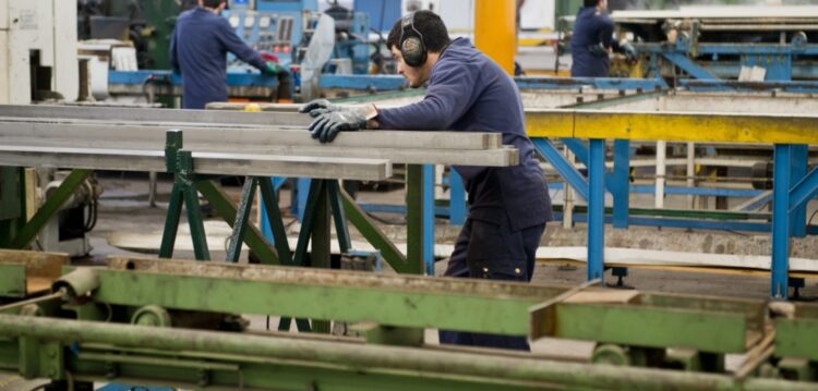 Empresas em crescimento vão investir e contratar mais este ano