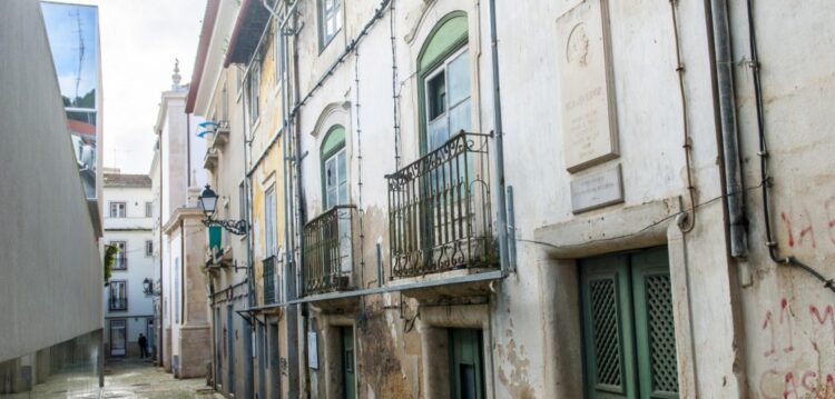 Casa onde viveu Eça de Queirós vai ser recuperada para habitação