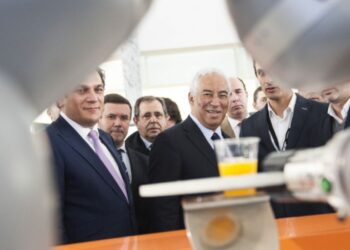 Costa desafia Leiria a ser o “grande laboratório da indústria portuguesa”