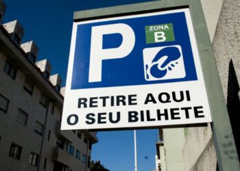 Estacionamento pago rendeu 470 mil euros à Câmara de Leiria em 2016