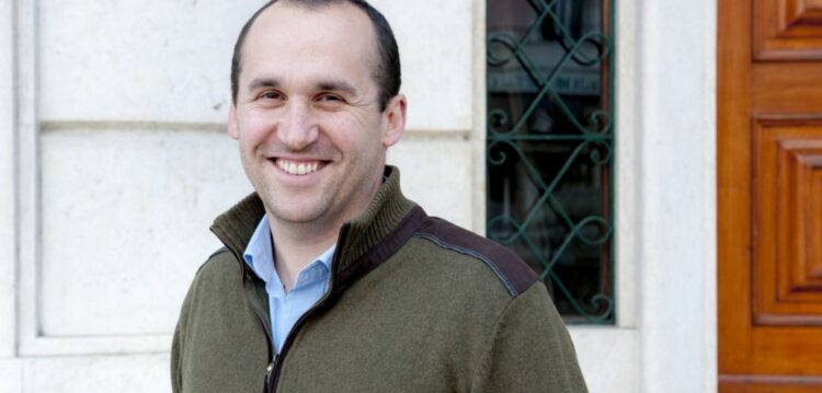 João Pombeiro, editor: “Portugal não é um país de brandos costumes!”