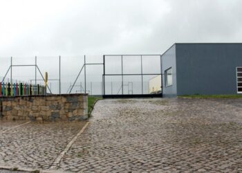 Polidesportivo de Alqueidão continua por concluir 15 anos após início das obras