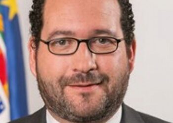 Pontes da educação não formal com a educação formal e informal