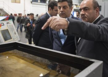 Dinâmica dos moldes e plásticos beneficia empresas de construção
