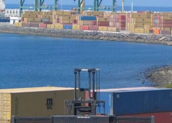 Exportações com crescimento homólogo de quase 20% em Janeiro