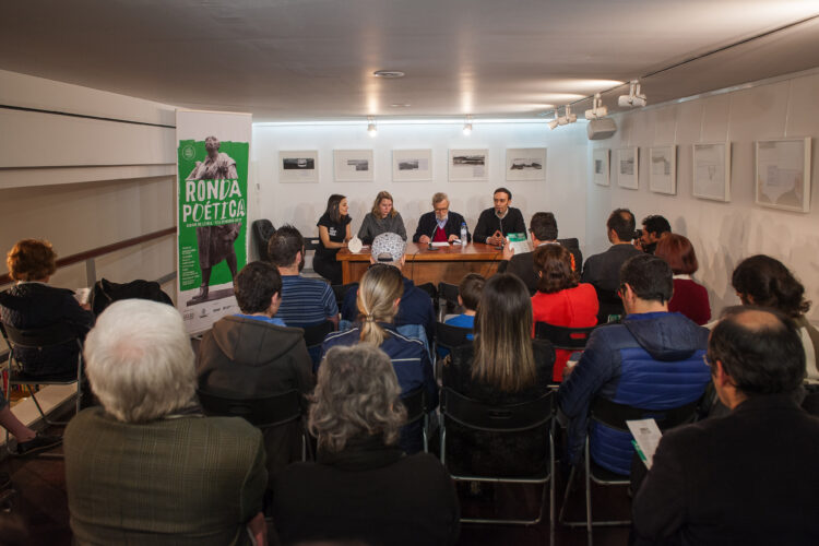 Leiria com o coração na poesia