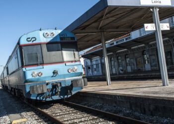 Linha do Oeste dá 9,83 euros de prejuízo à CP por cada bilhete emitido