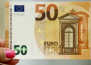 Polícia avisa que nota de 50 euros vai ser substituída