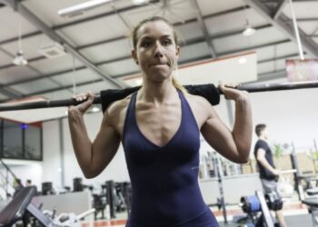 Busca pelo corpo perfeito dá músculo ao negócio dos ginásios