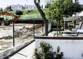 Câmara afirma que estacionamento dos Capuchos é provisório