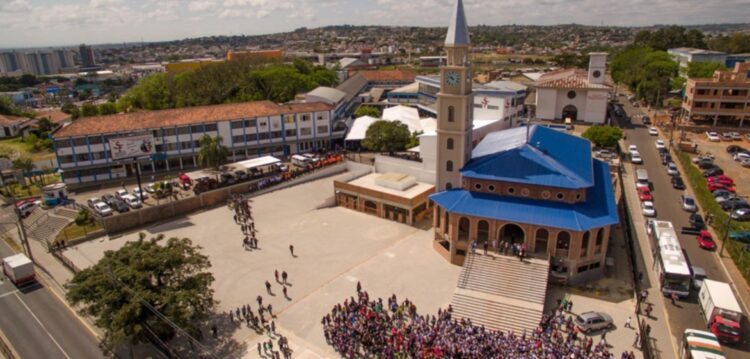 Da Micronésia ao Kilimanjaro e pólo Norte… Outros locais de culto à Senhora de Fátima