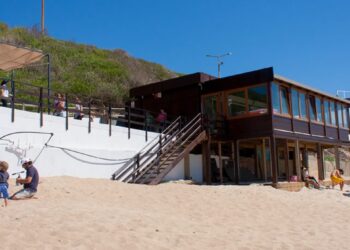 Em São Pedro de Moel há um bife com história e vista para o mar