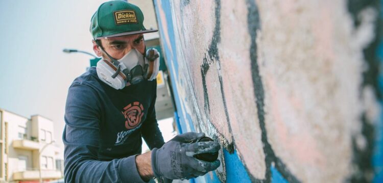 Há um 25 de Abril a acontecer na arte urbana em Leiria
