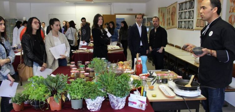 Instituto Politécnico de Leiria convence os pais para conquistar os filhos