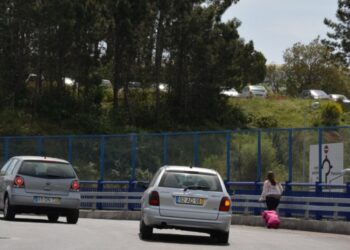 Peões obrigados a usar rotunda aérea para atravessar A19