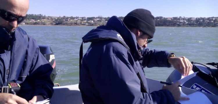 Polícia Marítima fiscaliza actividades marítimas na orla costeira de Peniche