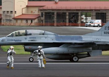 EUA garantem que não vão sair nem diminuir presença nas Lajes