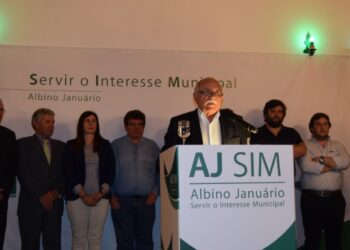 Independente Albino Januário quer consolidar obra do PS