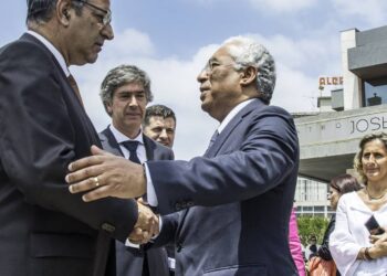 Melhoria da economia deve muito ao turismo, diz António Costa