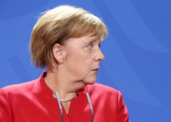Merkel mais “determinada do que nunca” a aplicar o Acordo de Paris