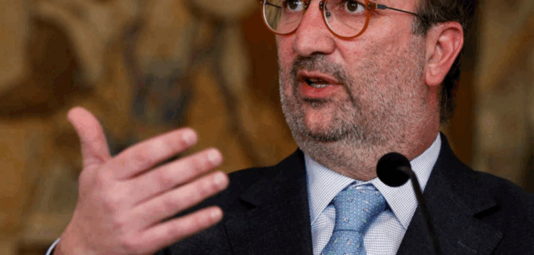 Ministro diz que prejuízo é inevitável se Trump “decidir mal” sobre Acordo de Paris