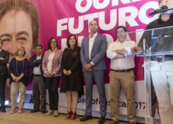 Paulo Fonseca apresenta-se a votos com equipa renovada