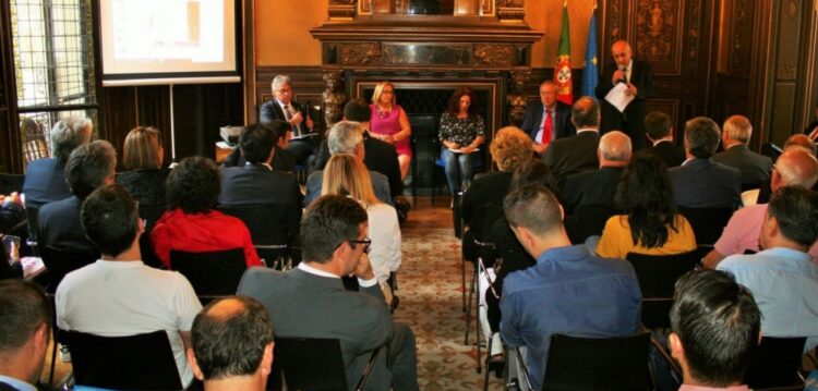 Comunidades portuguesas em Paris: um orgulho que podia ser (ainda) mais acarinhado