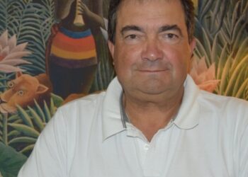 De Alcobaça para o mundo como diplomata