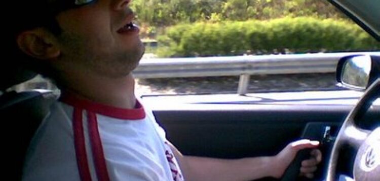 Campanha para prevenir sonolência ao volante que causa um quinto dos acidentes