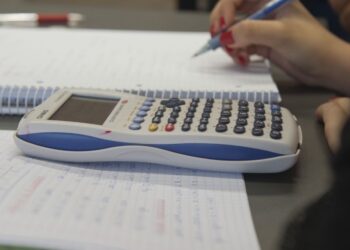 Moradas falsas garantem entrada de alunos em “escolas da moda”