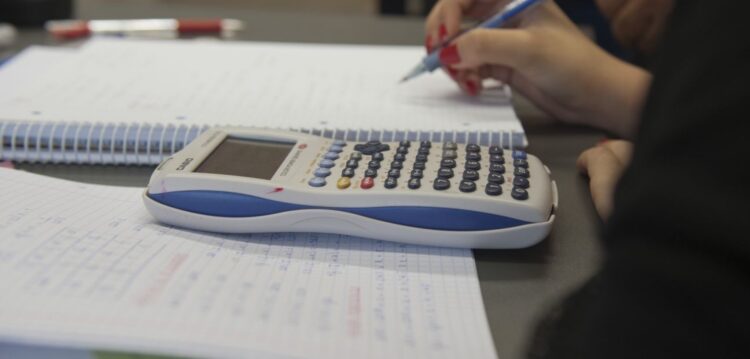 Moradas falsas garantem entrada de alunos em “escolas da moda”