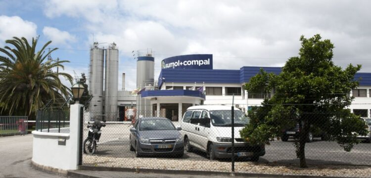Sumol+Compal acusada de pagar salários abaixo do mínimo em Leiria e Pombal