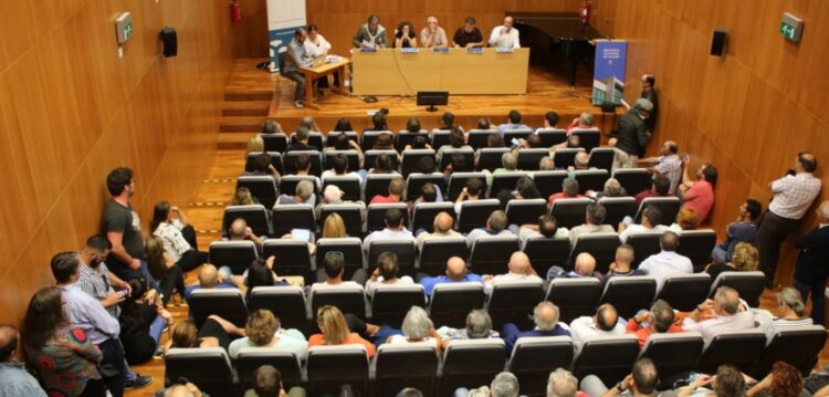 Dívida da Câmara da Nazaré domina debate