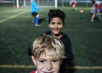 Futebol une o que o preconceito separa