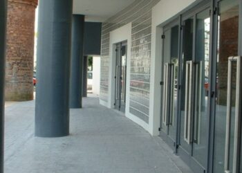 Lojistas do Atrium pedem contas à Câmara, 14 anos depois