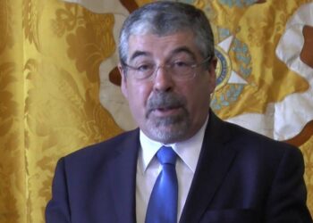 Perante inacção da região de Leiria, Coimbra quer ficar com aeroporto internacional e Capital da Cultura