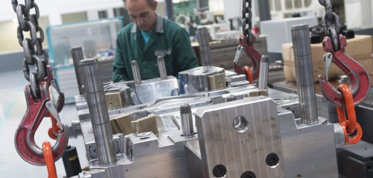 Que futuro para as indústrias dos Moldes e Plásticos?