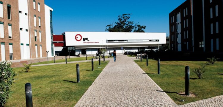 Vagas de 16 cursos TeSP esgotam