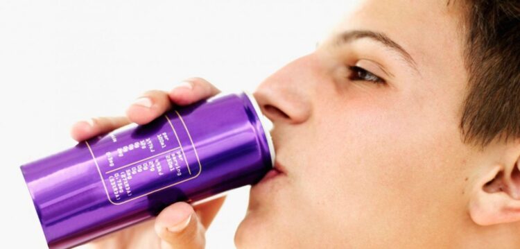 Crianças e jovens não devem tomar suplementos energéticos
